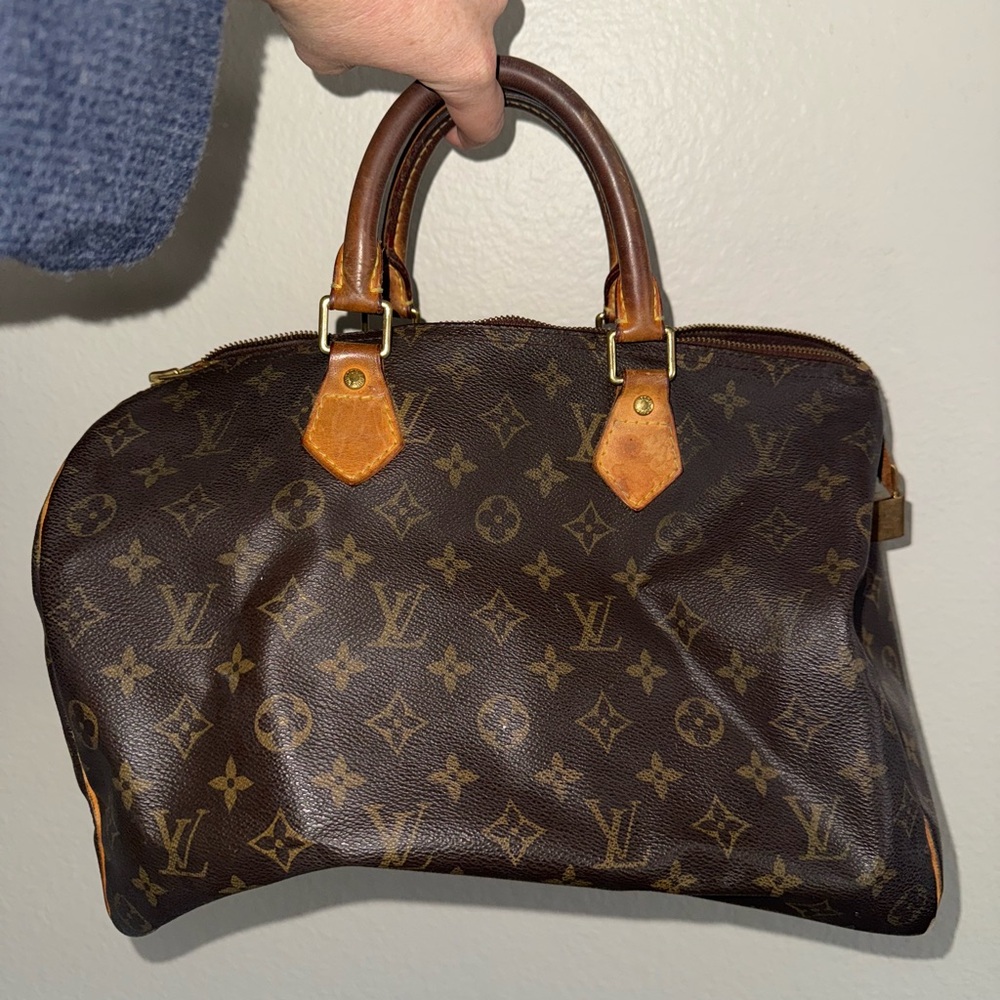 Vintage Louis Vuitton Speedy Bag